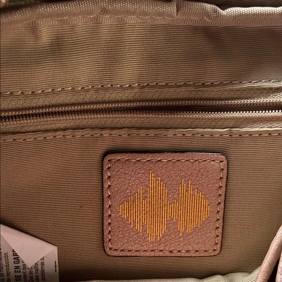 Céline Dion Collection Pebbled Leather Crossbody Bag in Blush Taupe - Picture 6 of 14